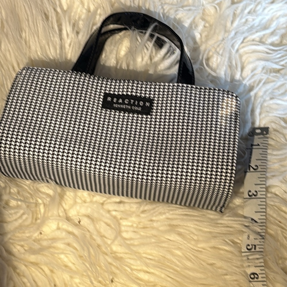 324.  Kenneth Cole Reaction Black and White Houndstooth Bag - small - Picture 7 of 8